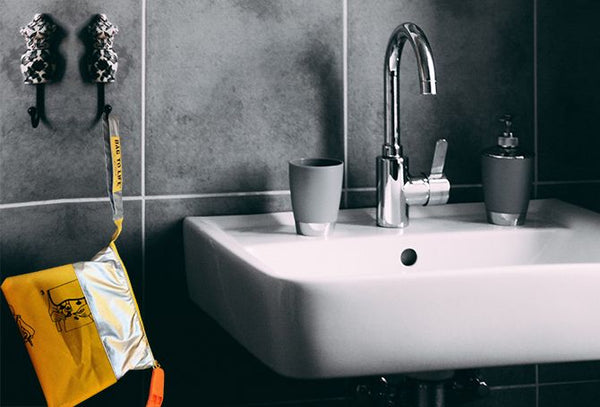 Bag to Life Amenity Kit Gold - trousse de toilette