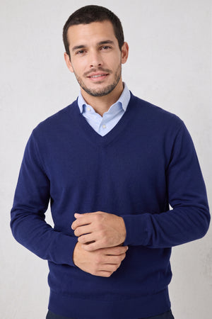 Viyella Fine Gauge Merino Wool Vneck Sweater