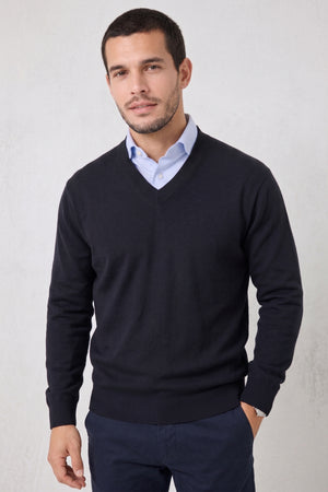 Viyella Fine Gauge Merino Wool Vneck Sweater