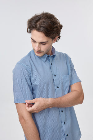 Chemise à motifs carrés géométriques non repassable Leo Chevalier
