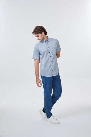 Chemise sans repassage 100 % coton à pois bleus Léo Chevalier