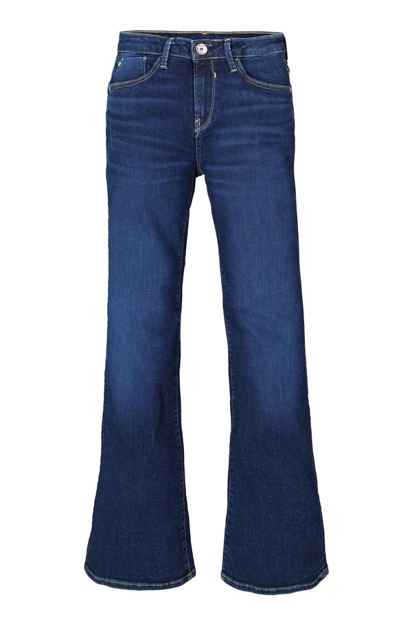 Celia 245 Super Slim Flared Jeans
