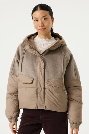 Garcia Short Brown Puffer with Contrast