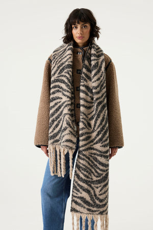 Garcia Extra Long Ladies Zebra Print Scarf