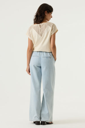 T-shirt en tricot épaules ouvertes Garcia