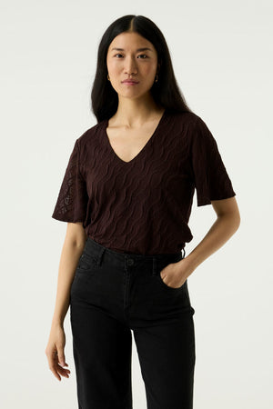 Garcia Brown T-Shirt with Wavy Stiching