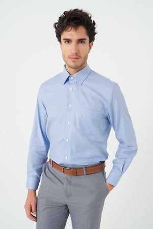 Col roulé sans repassage en coton élasthanne coupe standard pour homme