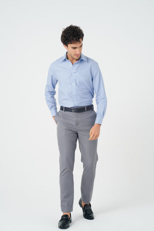 Col roulé sans repassage en coton élasthanne coupe standard pour homme