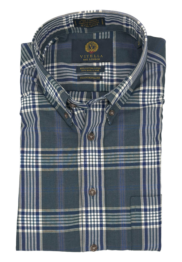 Chemise à carreaux bleu marine et blancs Viyella fabriquée au Canada